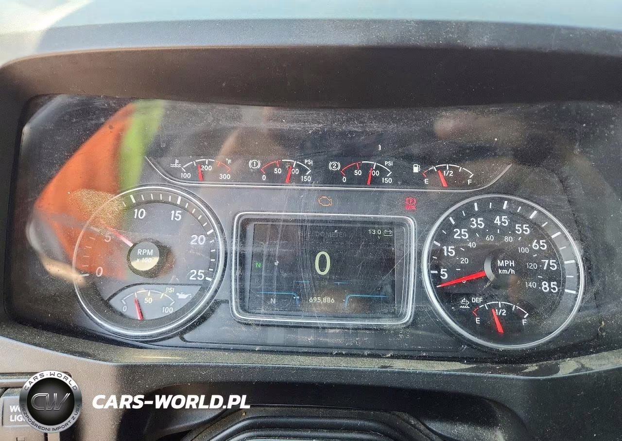 2019 International Lt625 - Semi Truck VIN:3HSDZTZR9KN163449 - 8