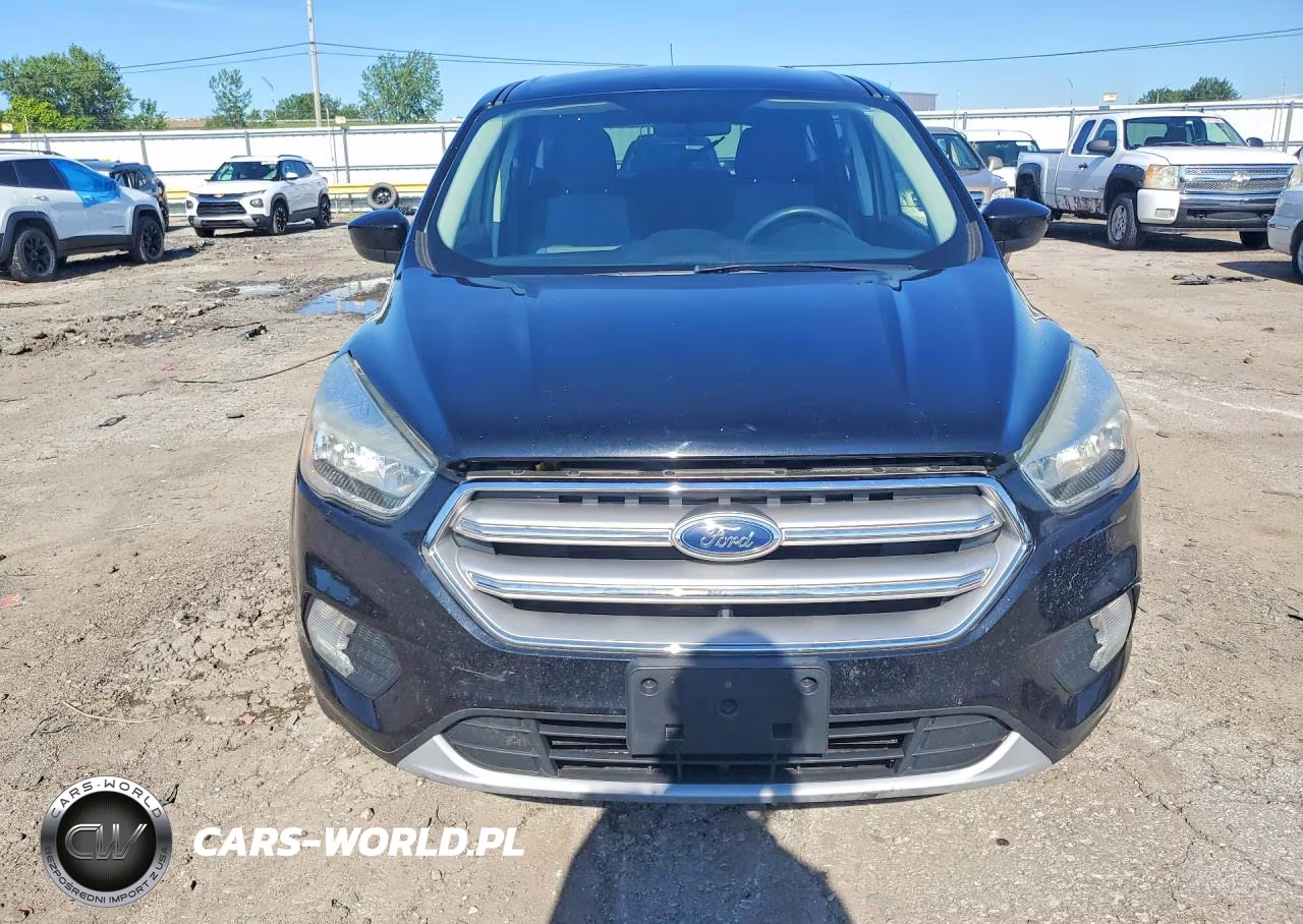 2017 Ford Escape Se VIN:1FMCU0GD1HUA80340 - 5