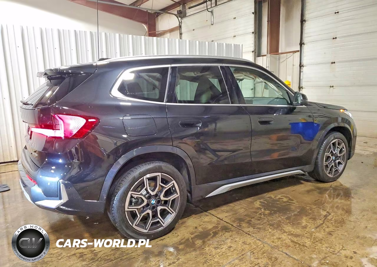 2026 BMW X1 xDrive28I VIN:WBX73EF09T5688598 - 3