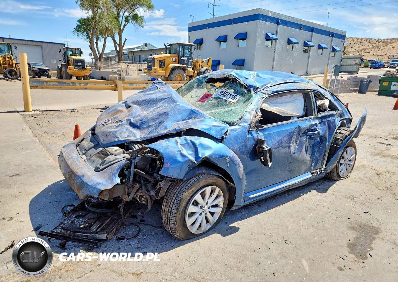 2019 Volkswagen Beetle S – zdjęcie 1 z 12