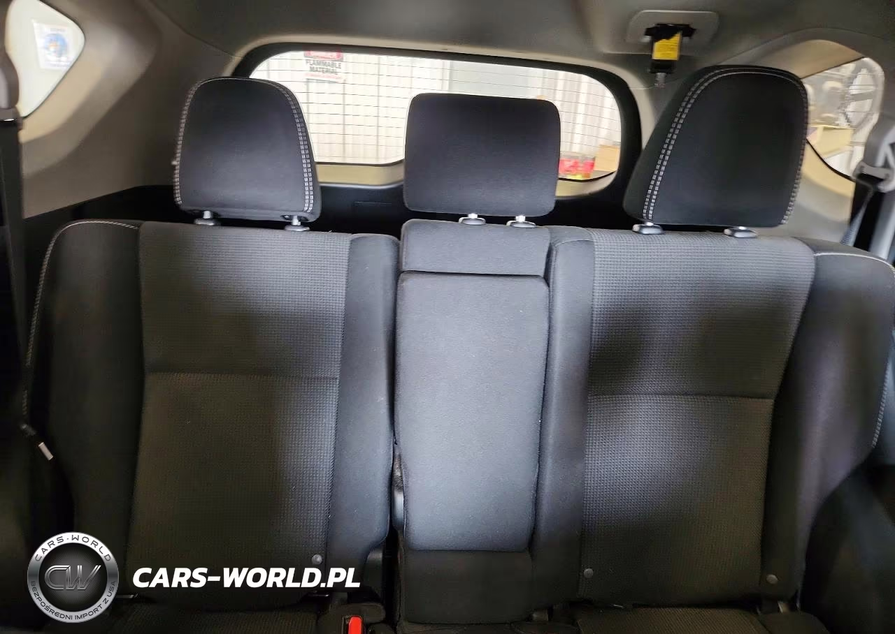 2018 Toyota Rav4 Xle VIN:2T3RFREV3JW855500 - 10