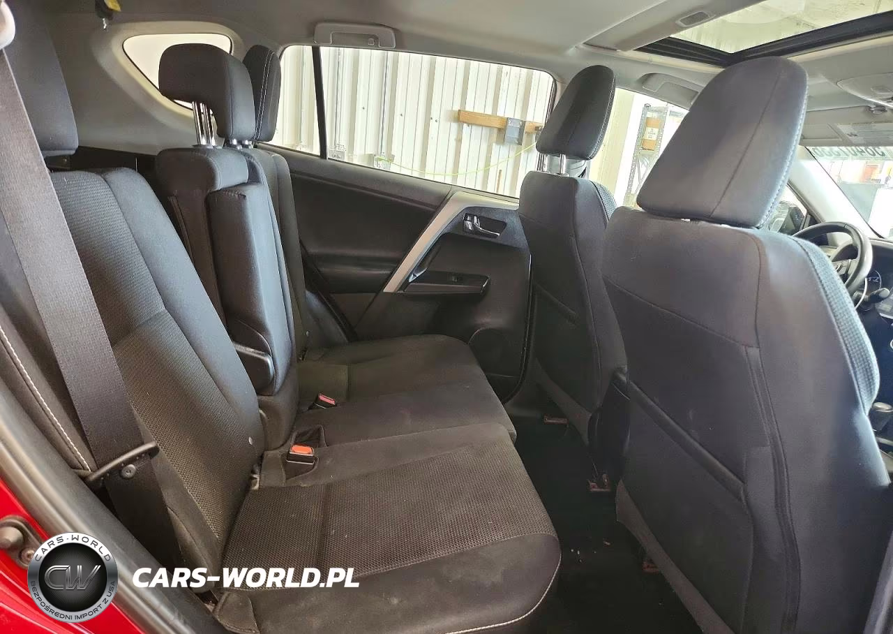 2018 Toyota Rav4 Xle VIN:2T3RFREV3JW855500 - 11