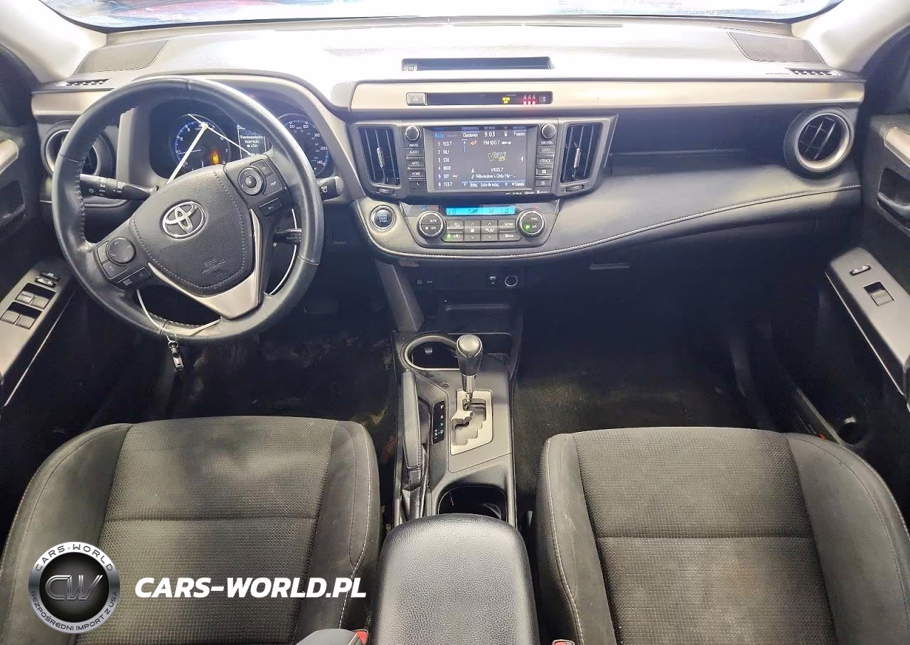 2018 Toyota Rav4 Xle VIN:2T3RFREV3JW855500 - 8