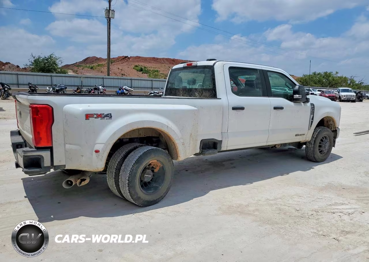 2024 Ford F350 Super Duty VIN:1FT8W3DT4REF58716 - 3