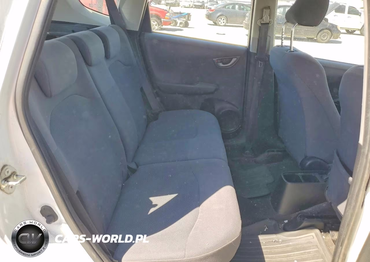 2009 Honda Fit VIN:JHMGE882X9S021913 - 10