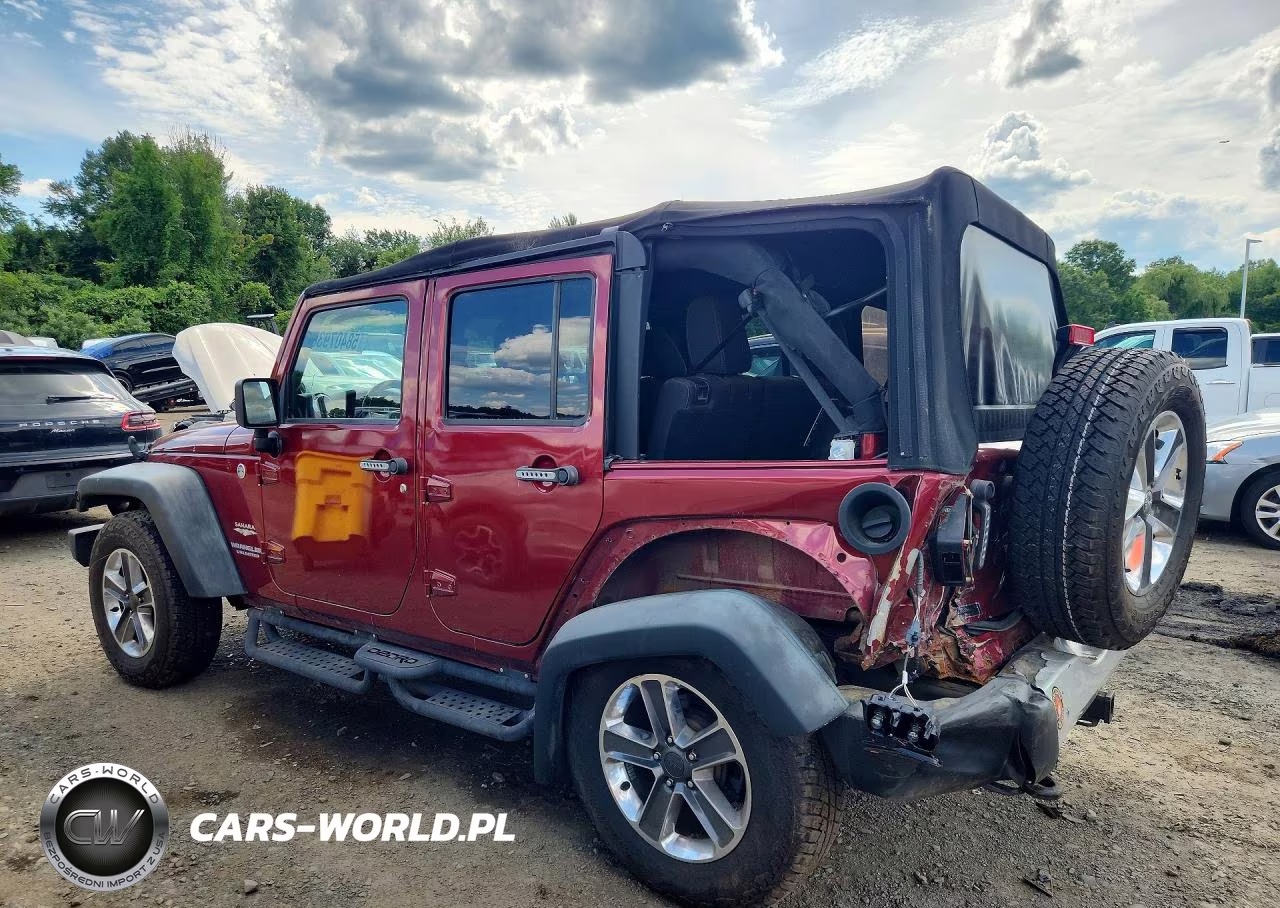 2013 Jeep Wrangler Unlimited Sahara VIN:1C4BJWEGXDL562894 - 2