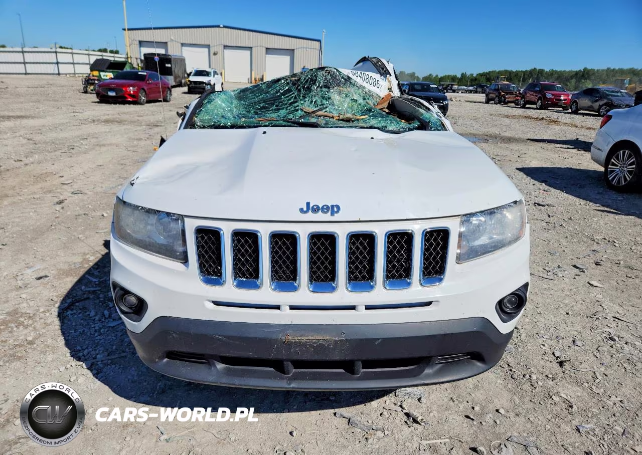 2016 Jeep Compass Sport VIN:1C4NJCBA5GD675095 - 5
