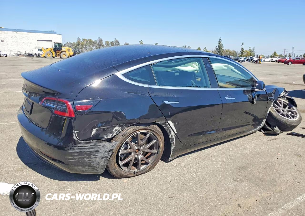 2020 Tesla Model 3 VIN:5YJ3E1EA6LF633694 - 3