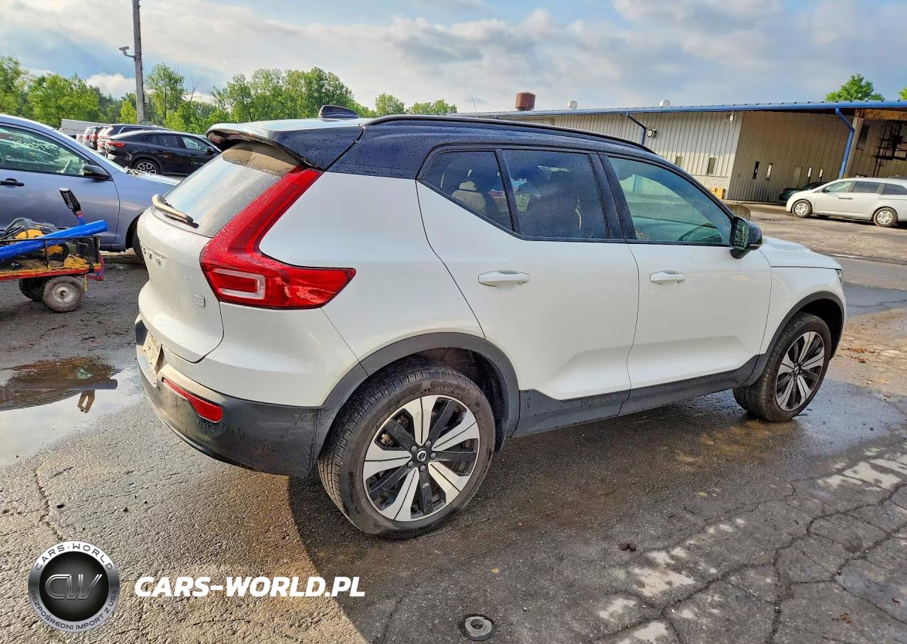 2023 Volvo Xc40 Recharge Plus VIN:YV4ED3UW8P2072621 - 3