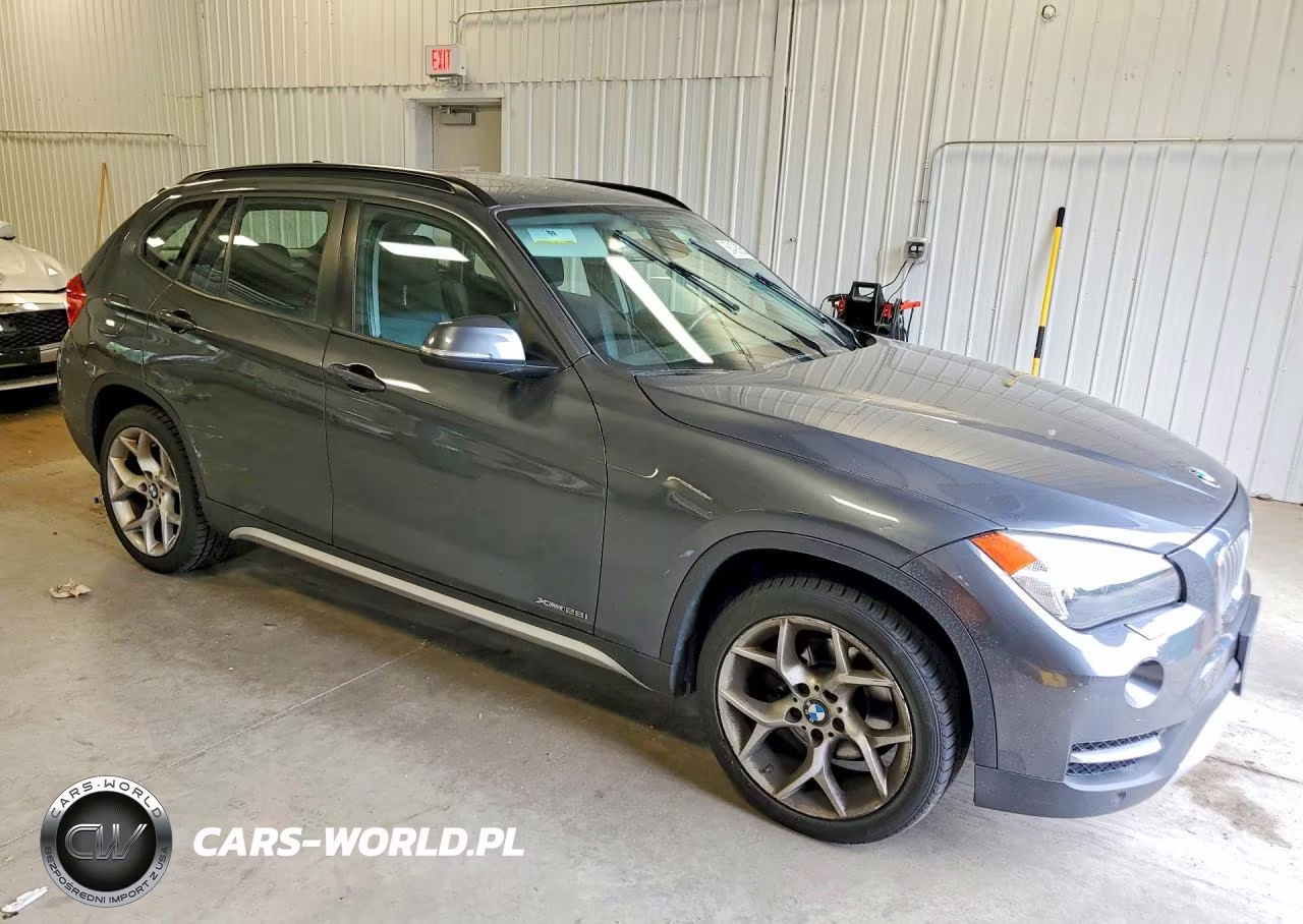 2013 BMW X1 xDrive28I VIN:WBAVL1C51DVR82881 - 4