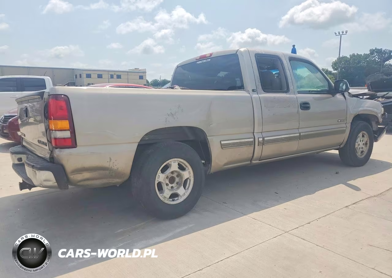2002 Chevrolet Silverado C1500 VIN:2GCEC19TX21294241 - 3