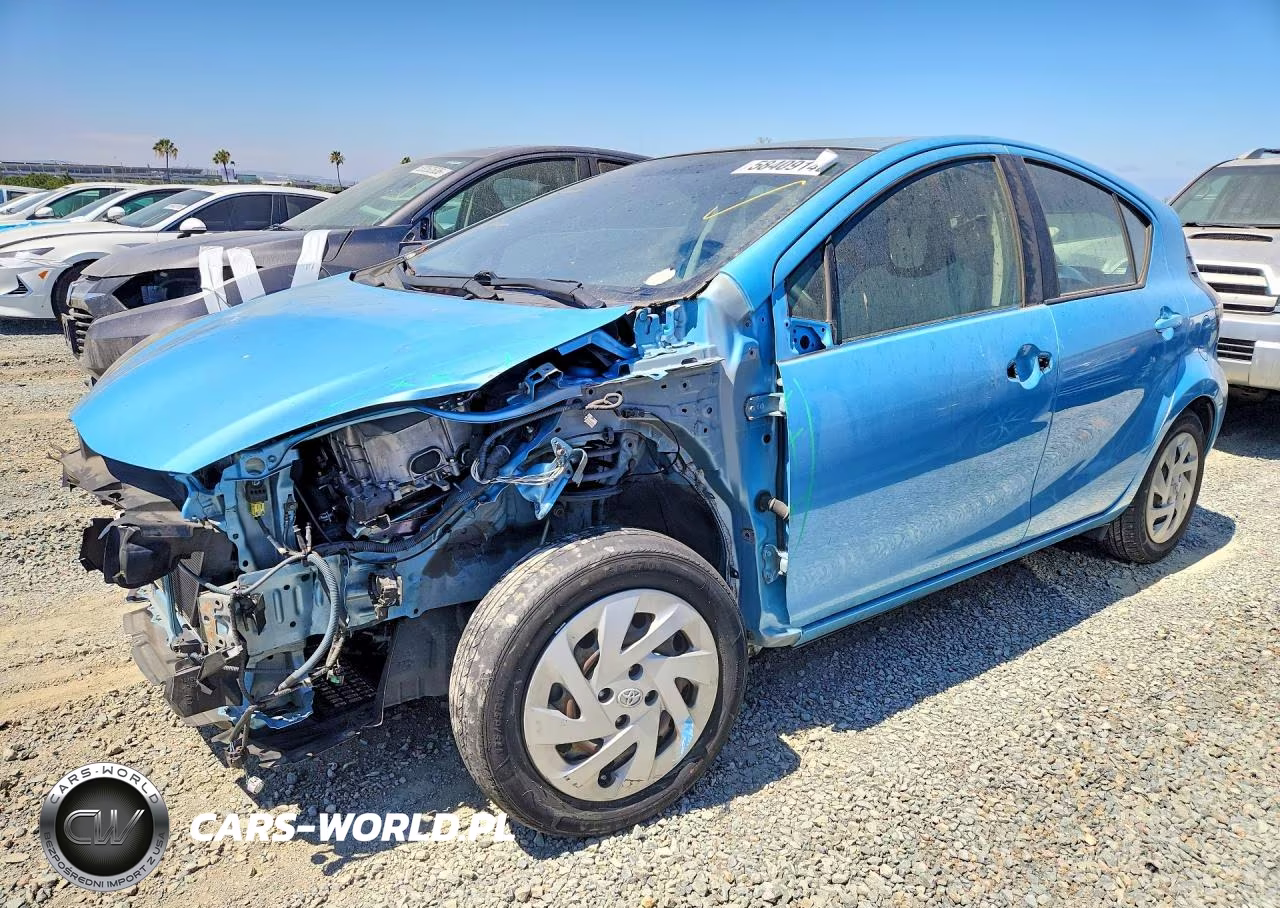 2016 Toyota Prius C One