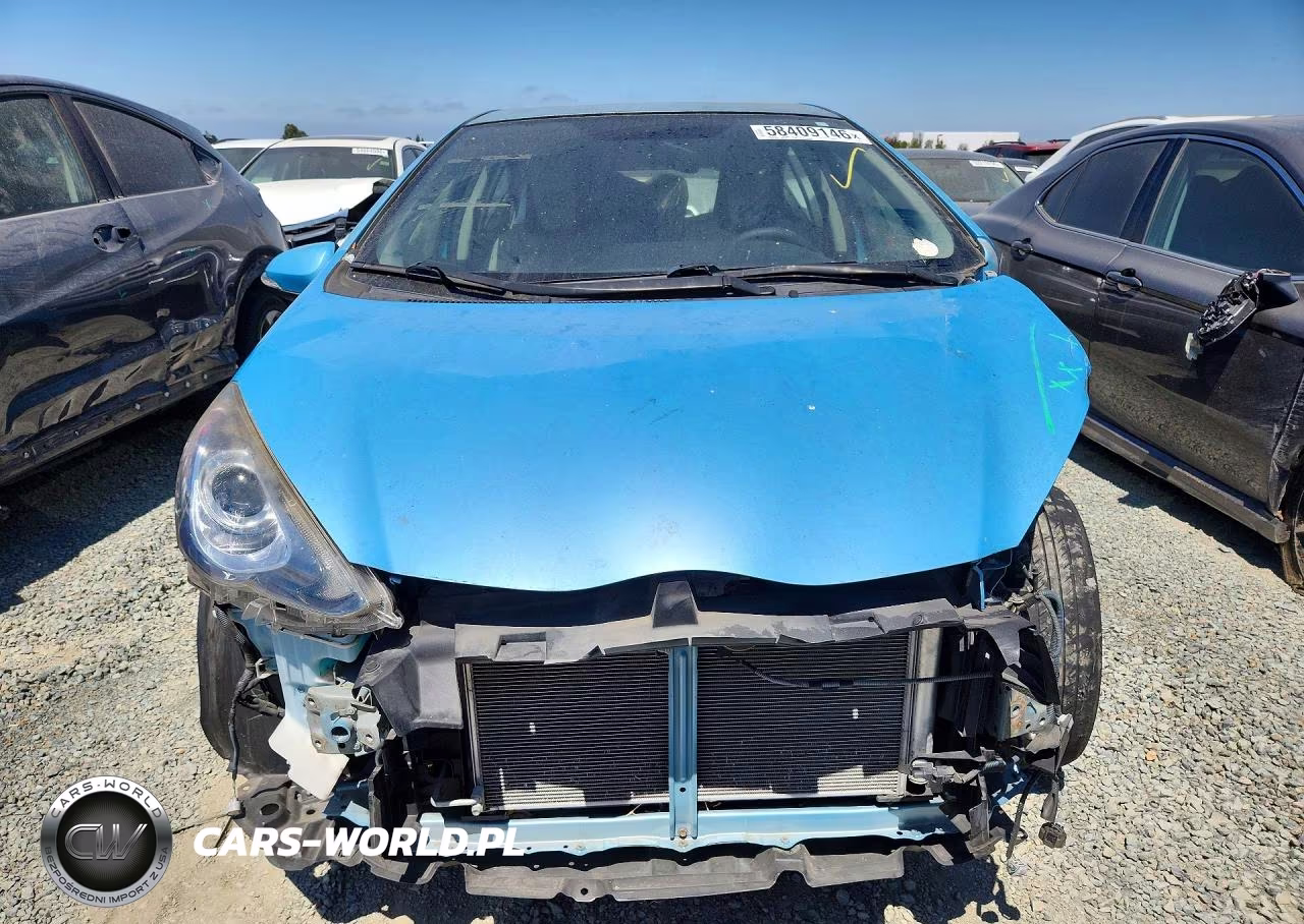2016 Toyota Prius C One VIN:JTDKDTB33G1126167 - 5