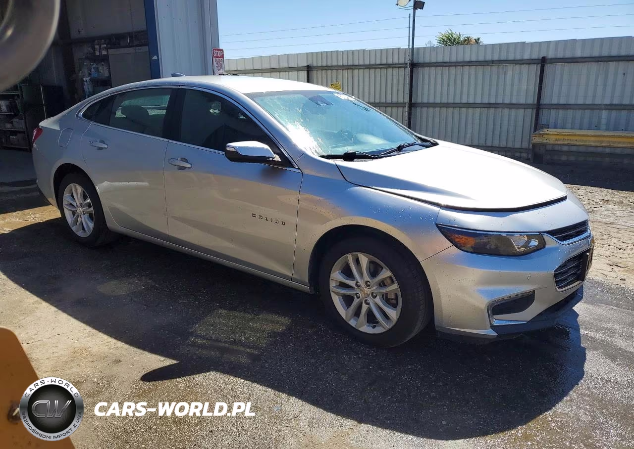 2018 Chevrolet Malibu Lt VIN:1G1ZD5ST7JF259401 - 4