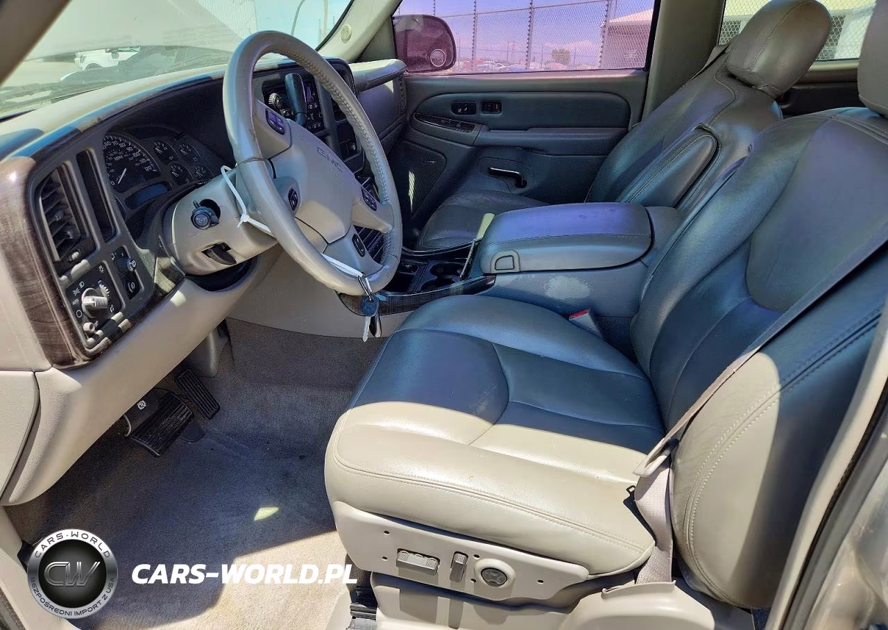 2005 GMC Yukon Denali VIN:1GKEK63U45J212827 - 7