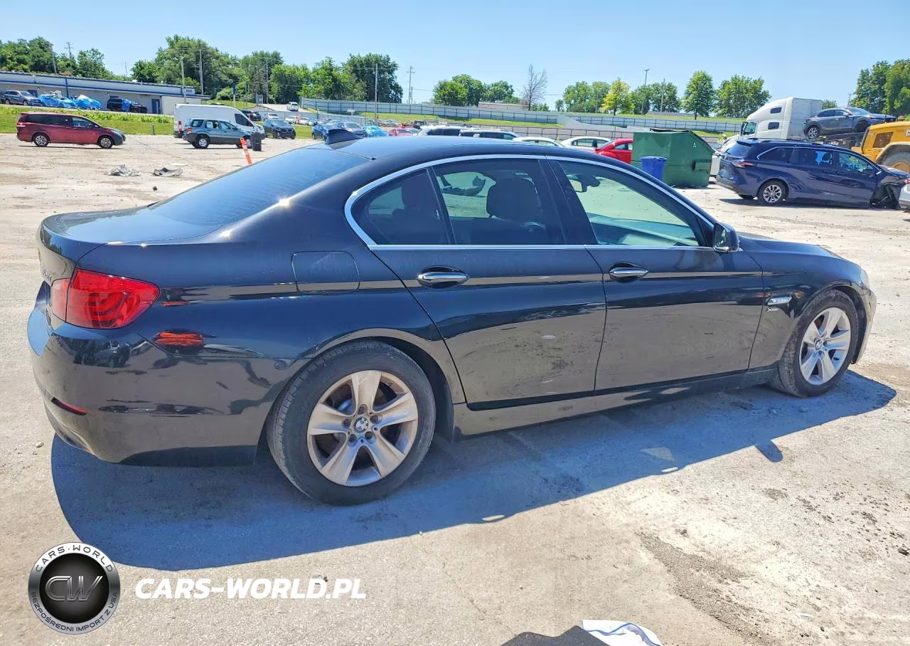 2012 BMW 528 Xi VIN:WBAXH5C50CDW10521 - 3