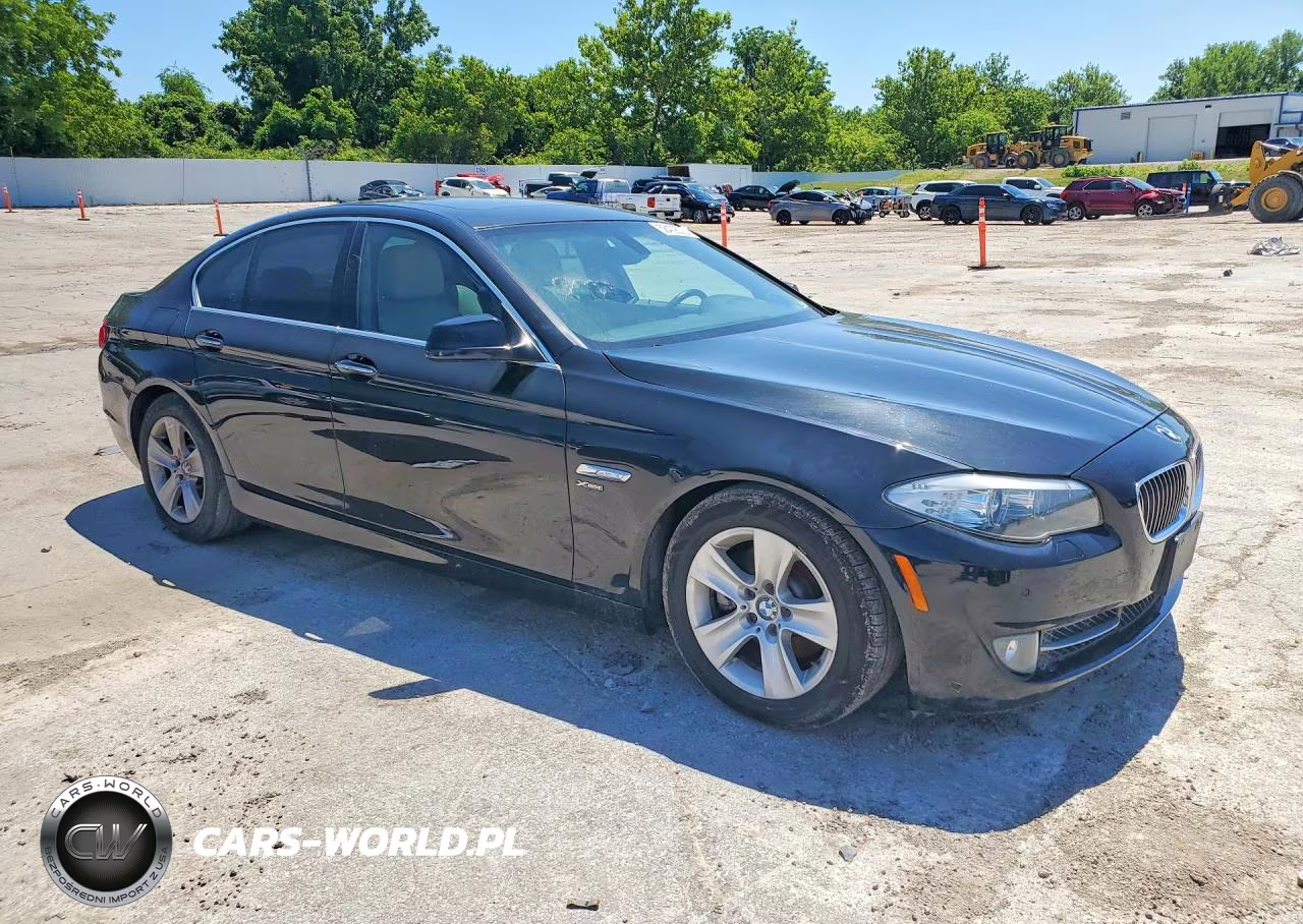 2012 BMW 528 Xi VIN:WBAXH5C50CDW10521 - 4