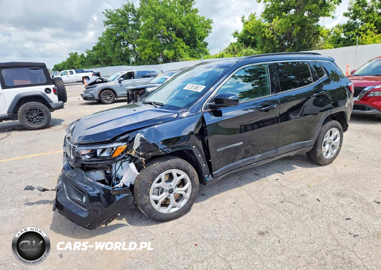 2025 Jeep Compass Latitude – zdjęcie 1 z 13