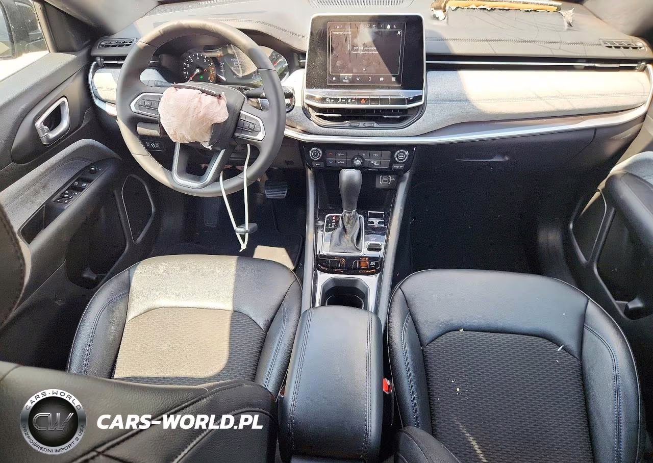 2025 Jeep Compass Latitude VIN:3C4NJDBN3ST597346 - 8