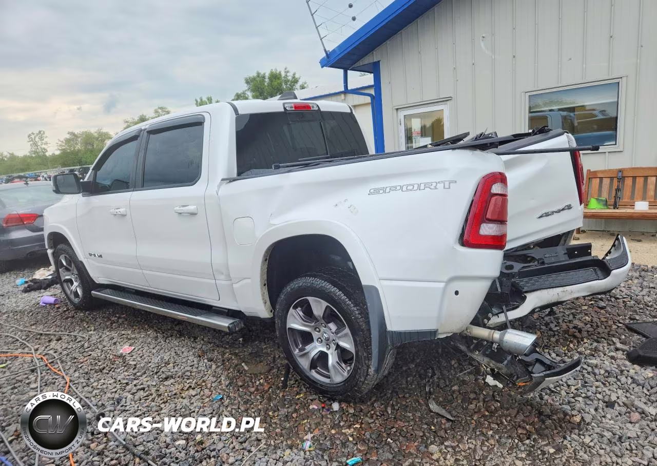 2021 Ram 1500 Laramie VIN:1C6SRFJT5MN521774 - 2