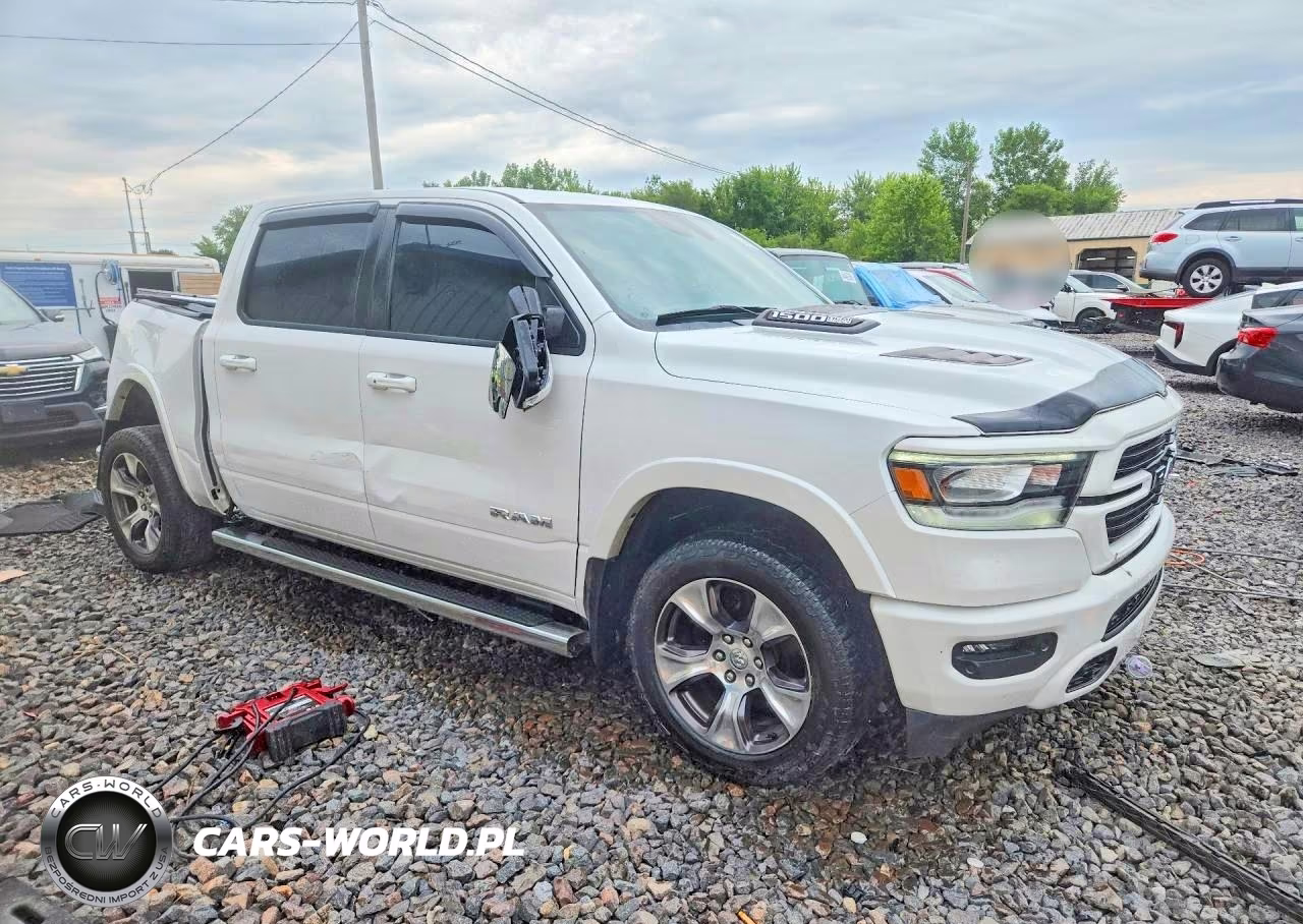 2021 Ram 1500 Laramie VIN:1C6SRFJT5MN521774 - 4