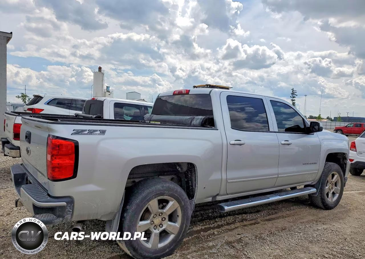 2017 Chevrolet Silverado K1500 Lt VIN:3GCUKREC8HG101989 - 3