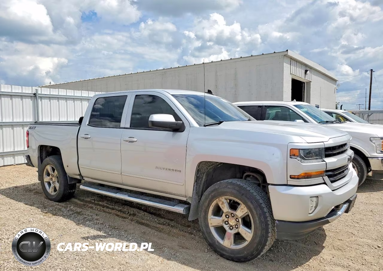 2017 Chevrolet Silverado K1500 Lt VIN:3GCUKREC8HG101989 - 4