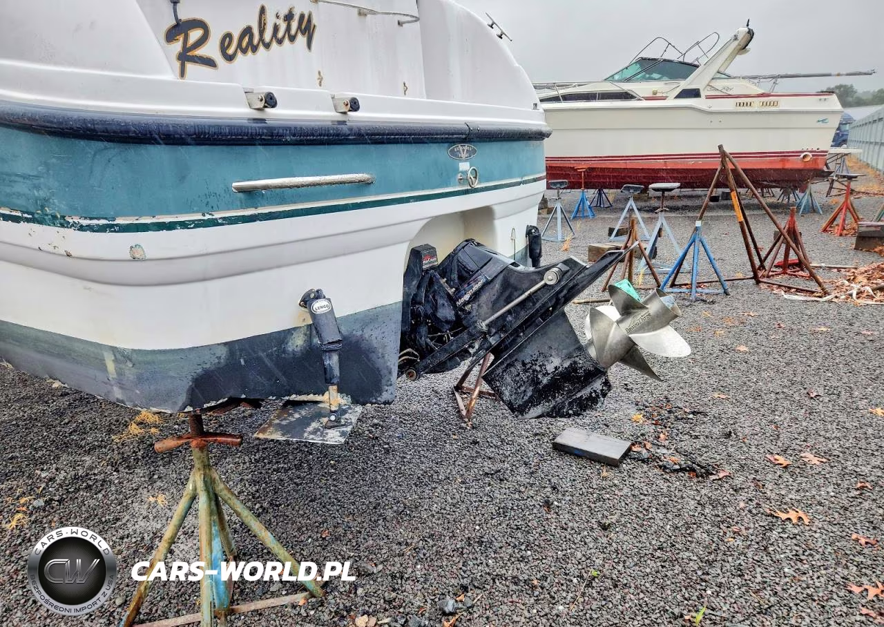 1996 Chaparral Boats 25 Signature VIN:FGBC0210E696 - 8