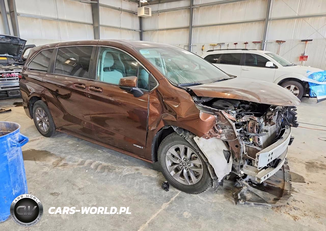 2021 Toyota Sienna Le VIN:5TDKSKFC5MS034082 - 4