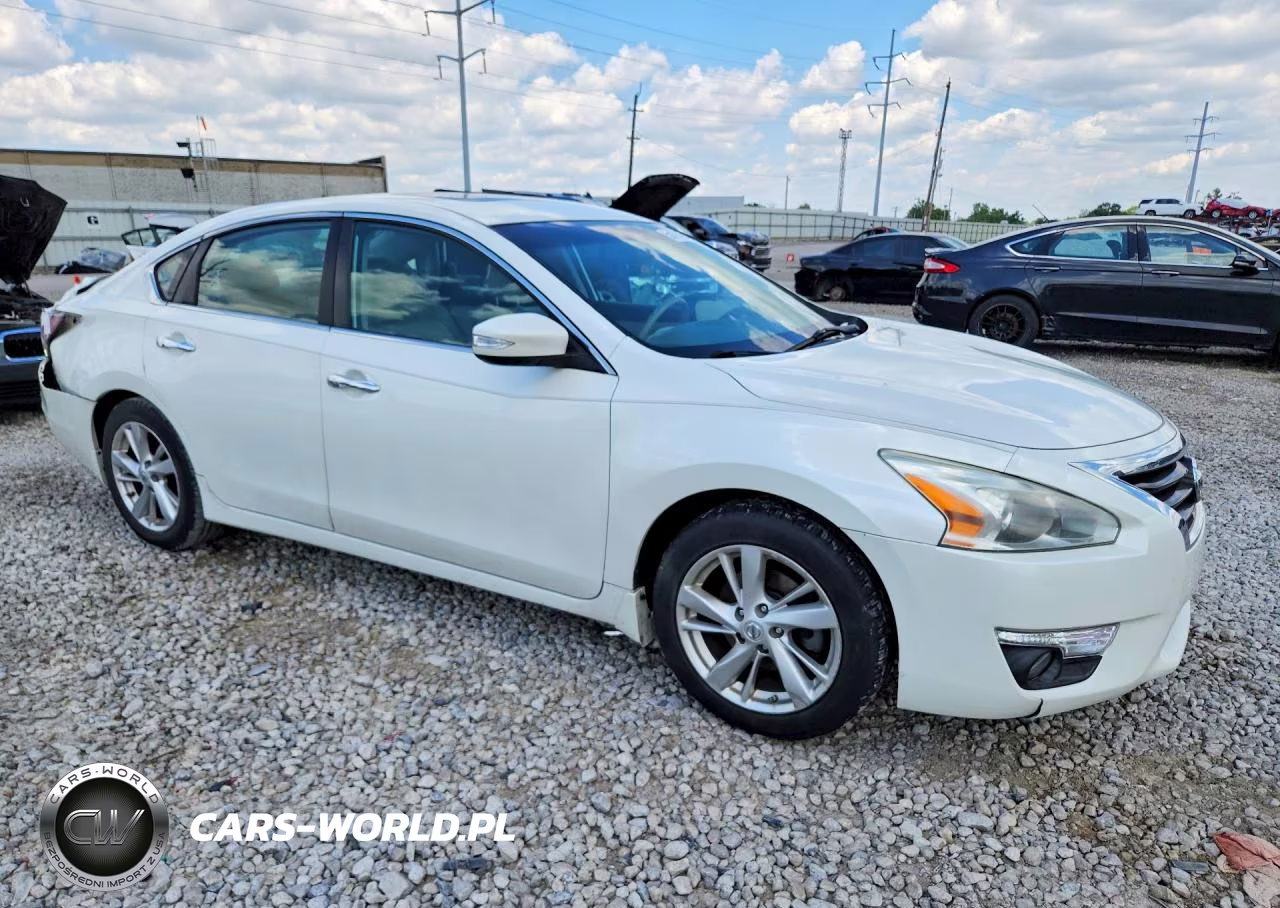 2014 Nissan Altima 2.5 VIN:1N4AL3AP4EC118623 - 4
