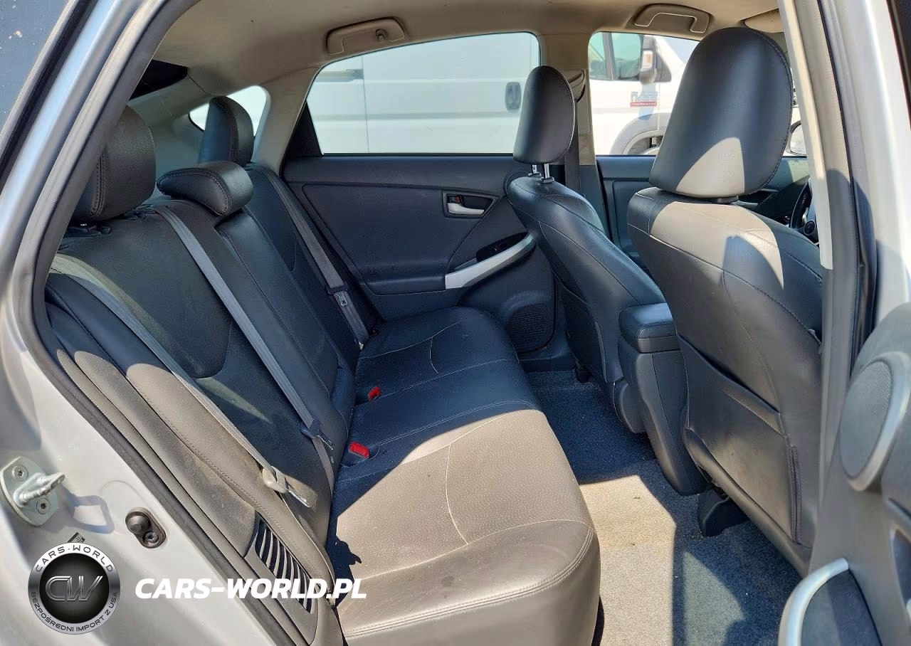 2011 Toyota Prius Four VIN:JTDKN3DU1B0288008 - 10