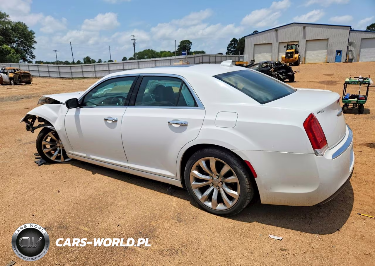 2017 Chrysler 300C VIN:2C3CCAEG1HH645820 - 2