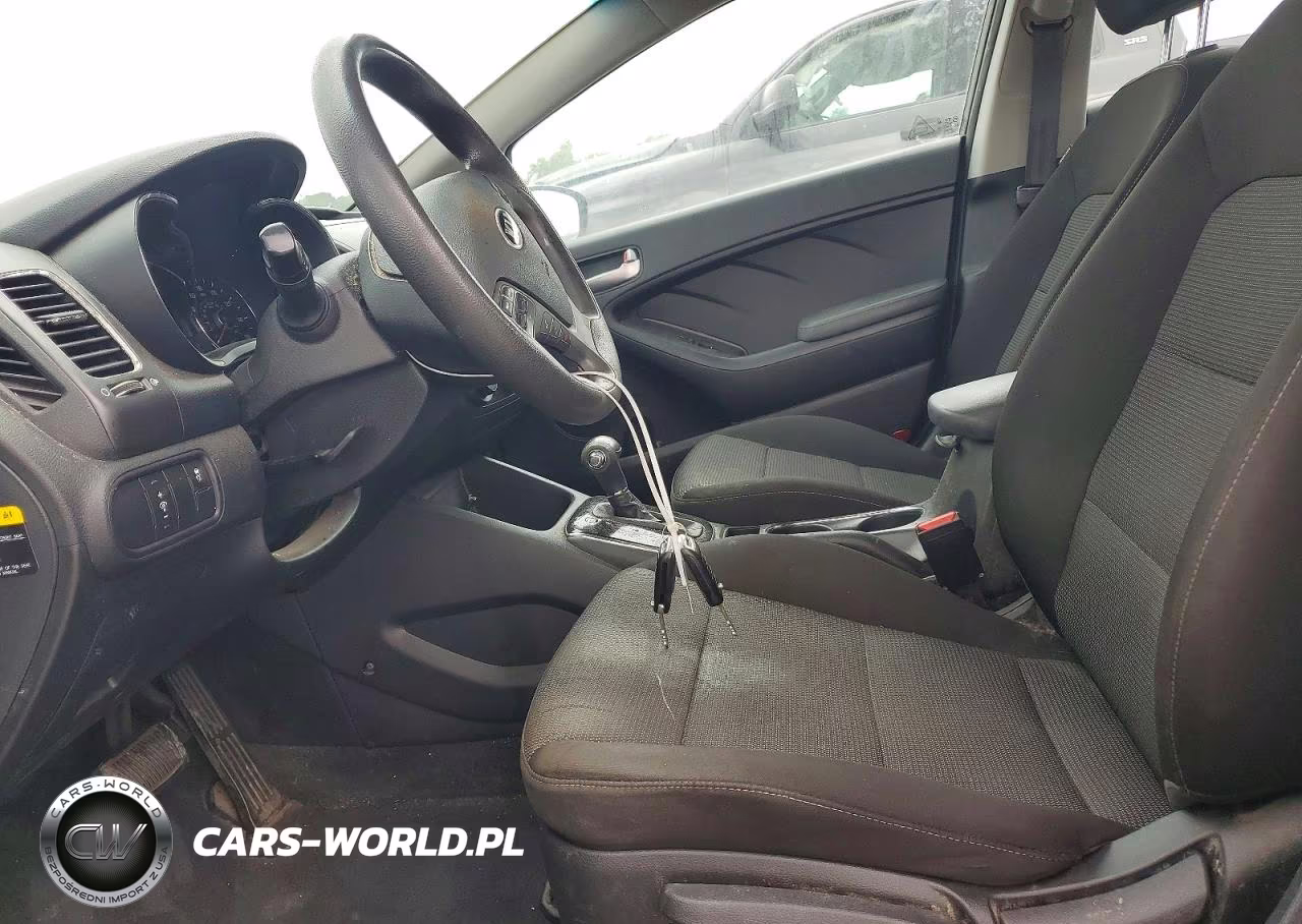 2018 Kia Forte Lx VIN:3KPFK4A79JE190512 - 7