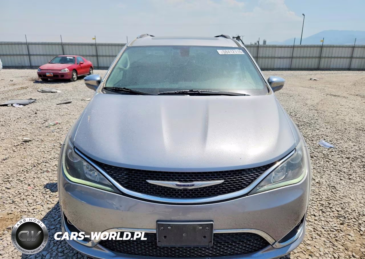 2020 Chrysler Pacifica Limited VIN:2C4RC1GG1LR156369 - 5