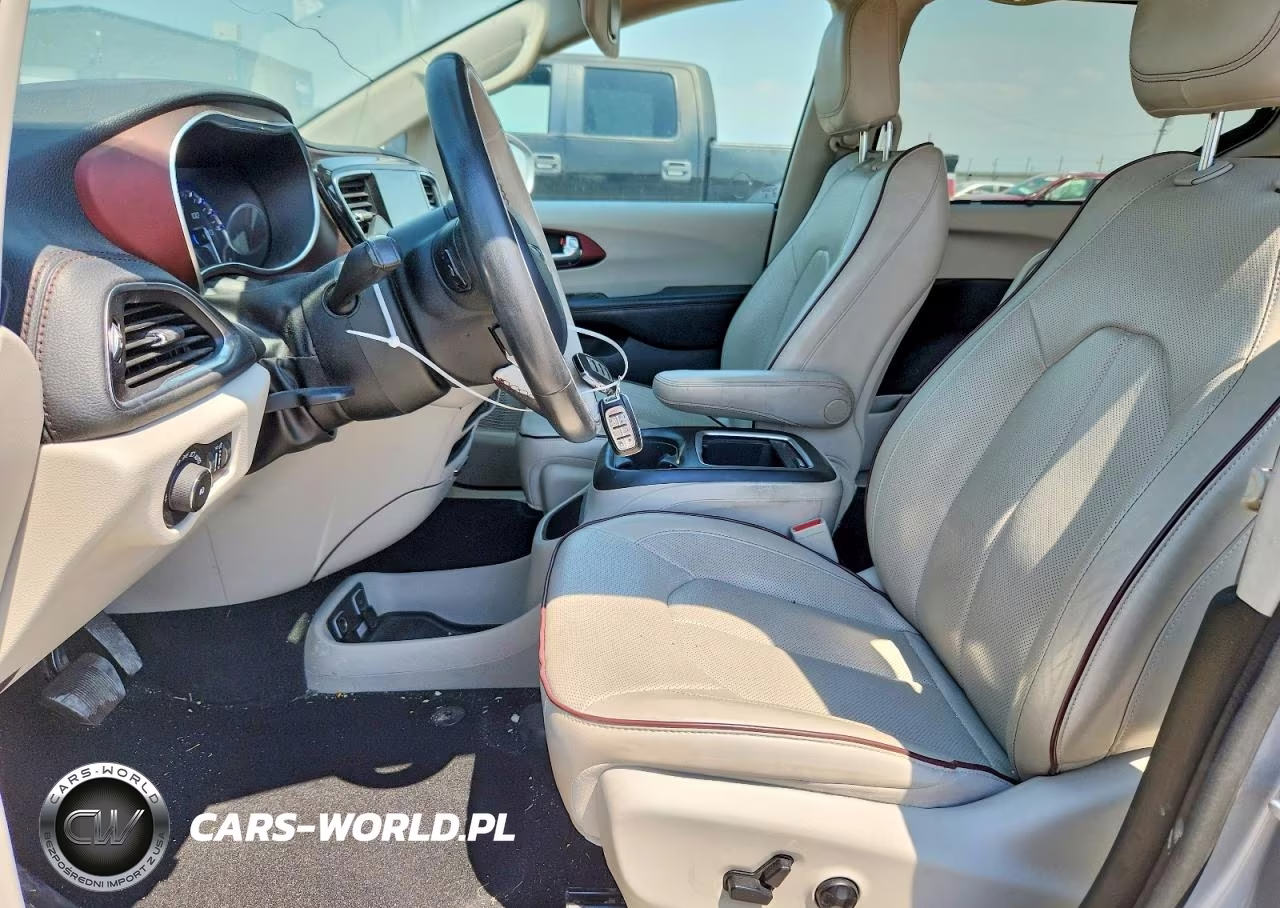 2020 Chrysler Pacifica Limited VIN:2C4RC1GG1LR156369 - 7