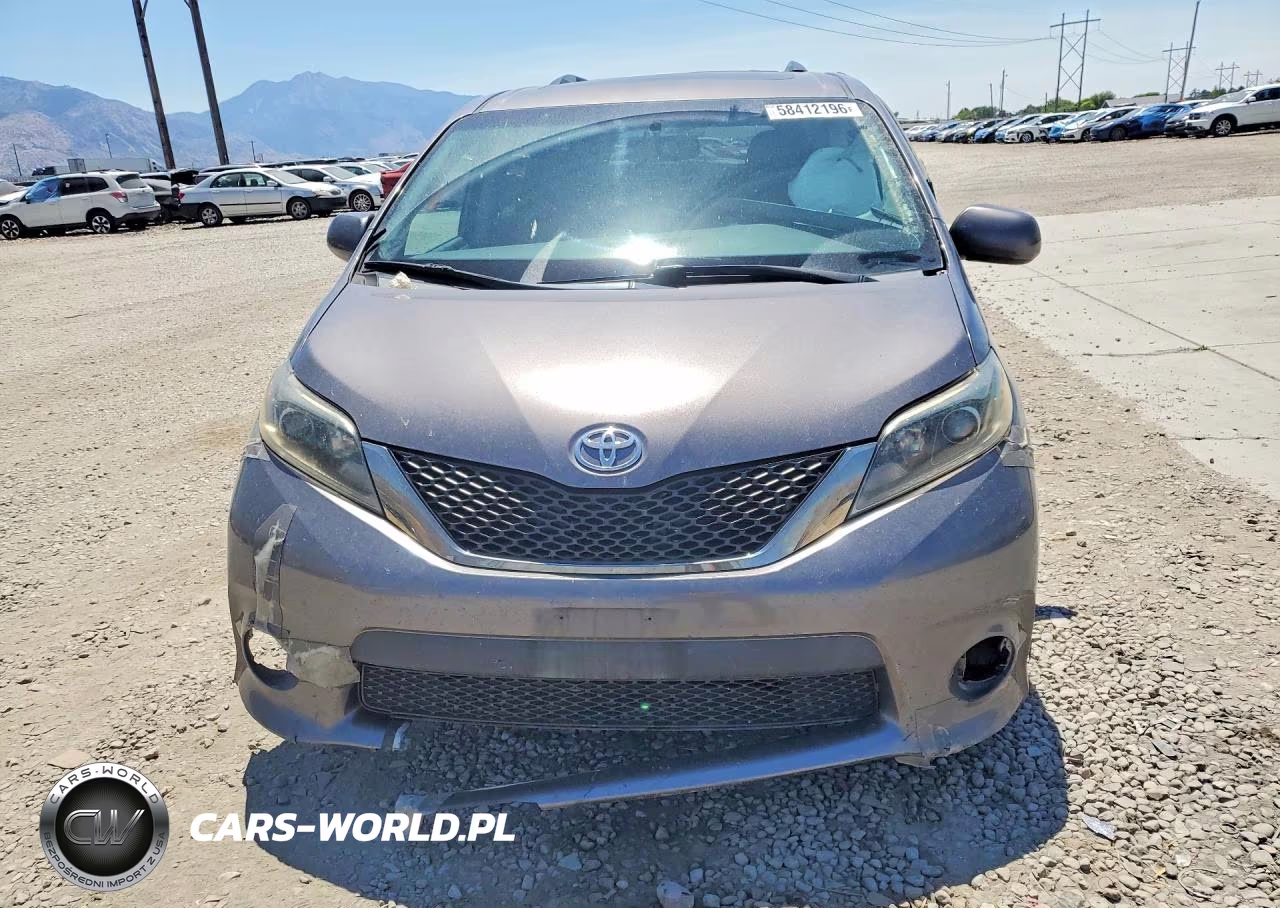 2016 Toyota Sienna Se VIN:5TDXK3DC4GS756937 - 5