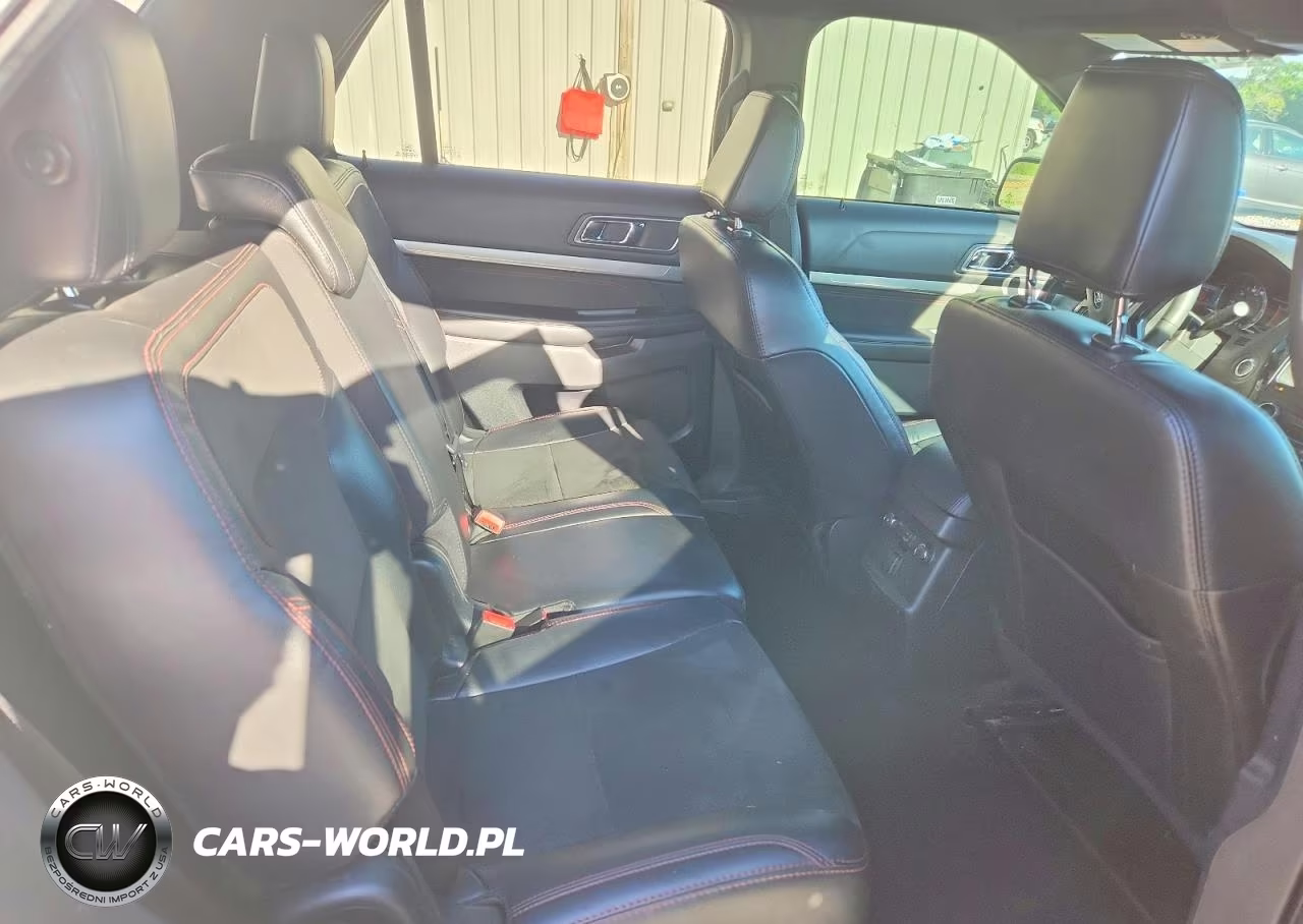 2019 Ford Explorer Xlt VIN:1FM5K7D87KGA44298 - 11