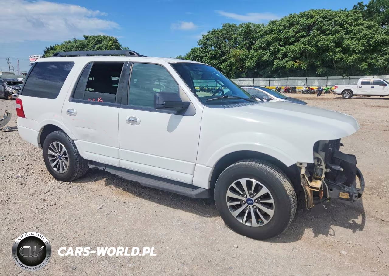 2015 Ford Expedition Xlt VIN:1FMJU1HT8FEF39678 - 4