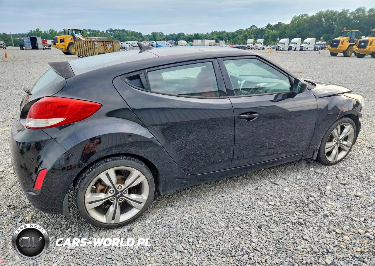 2013 Hyundai Veloster Base VIN:KMHTC6AD3DU177984 - 3