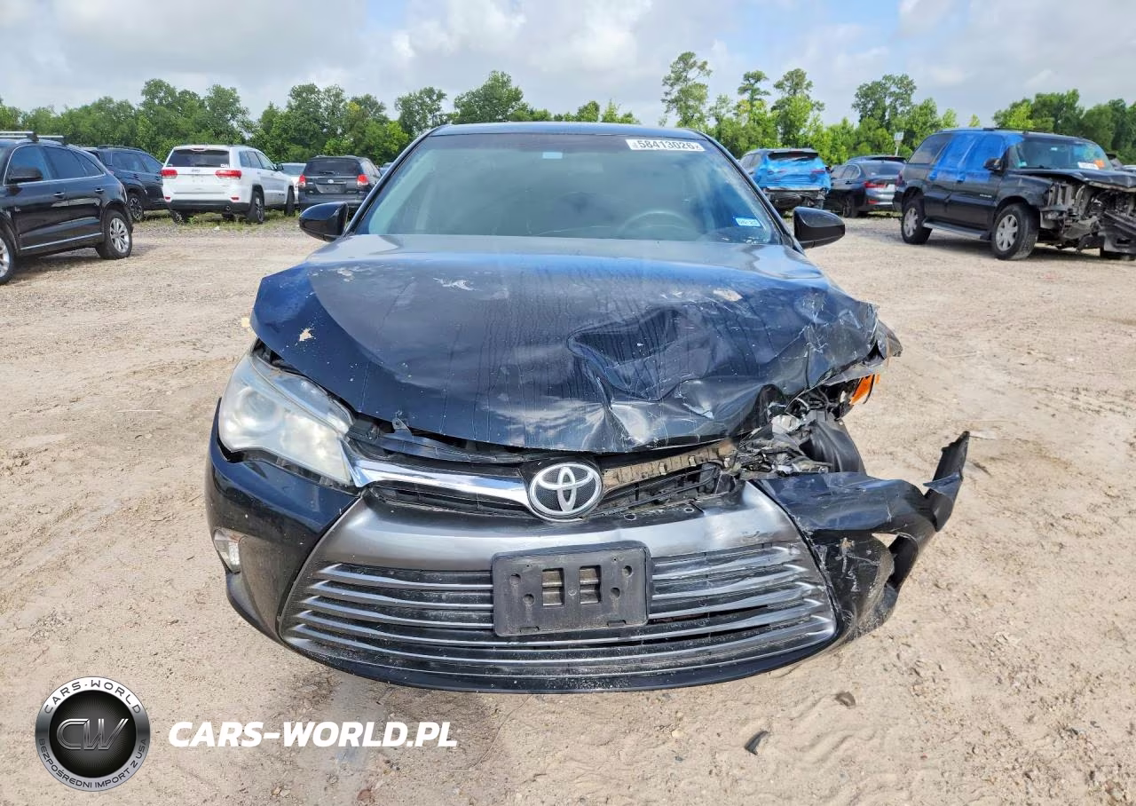 2017 Toyota Camry Le VIN:4T1BF1FK8HU814662 - 5
