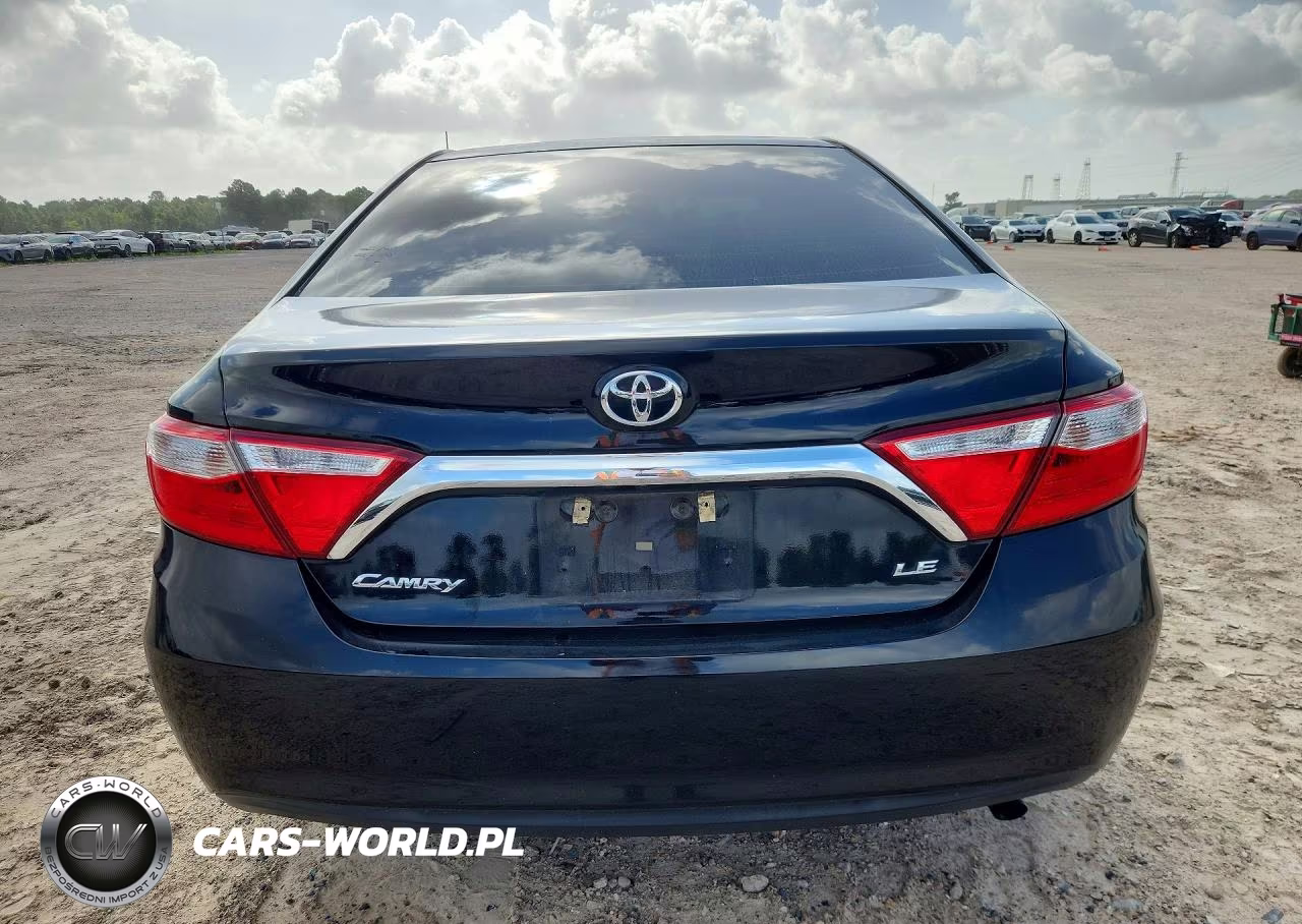 2017 Toyota Camry Le VIN:4T1BF1FK8HU814662 - 6