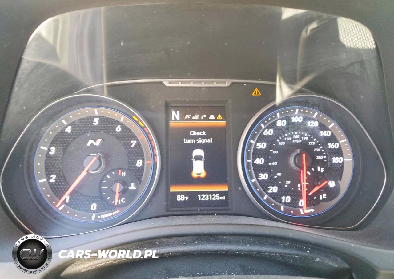 2022 Hyundai Veloster N Base VIN:KMHT36AH4NU013339 - 9