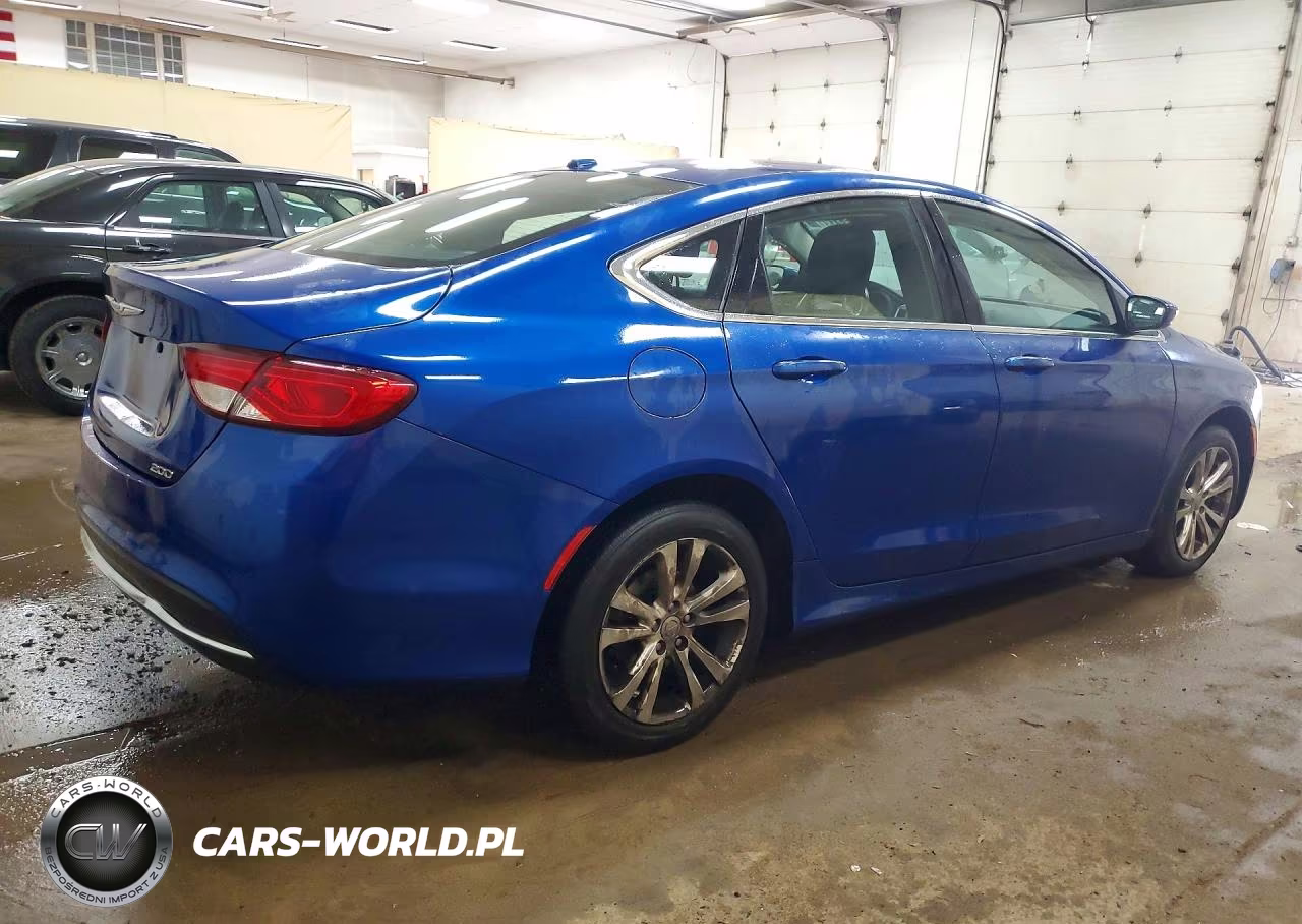 2016 Chrysler 200 Limited VIN:1C3CCCAB5GN105902 - 3