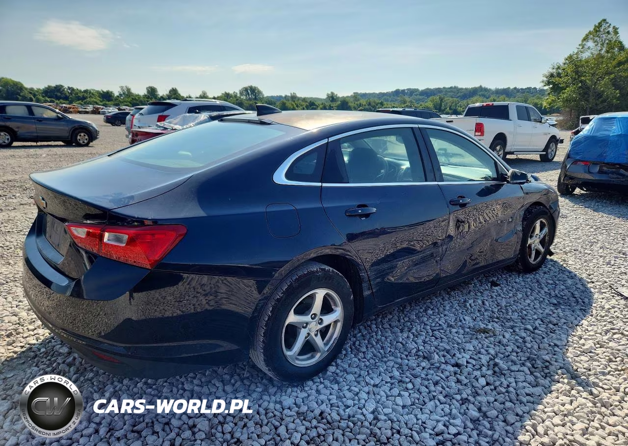 2018 Chevrolet Malibu Ls VIN:1G1ZB5ST1JF108656 - 3
