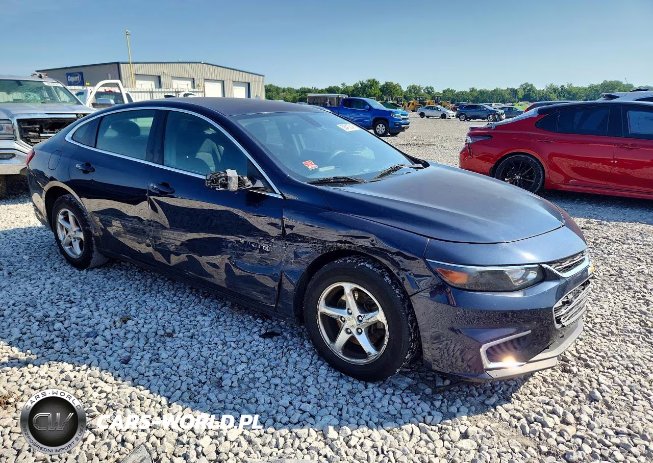 2018 Chevrolet Malibu Ls VIN:1G1ZB5ST1JF108656 - 4