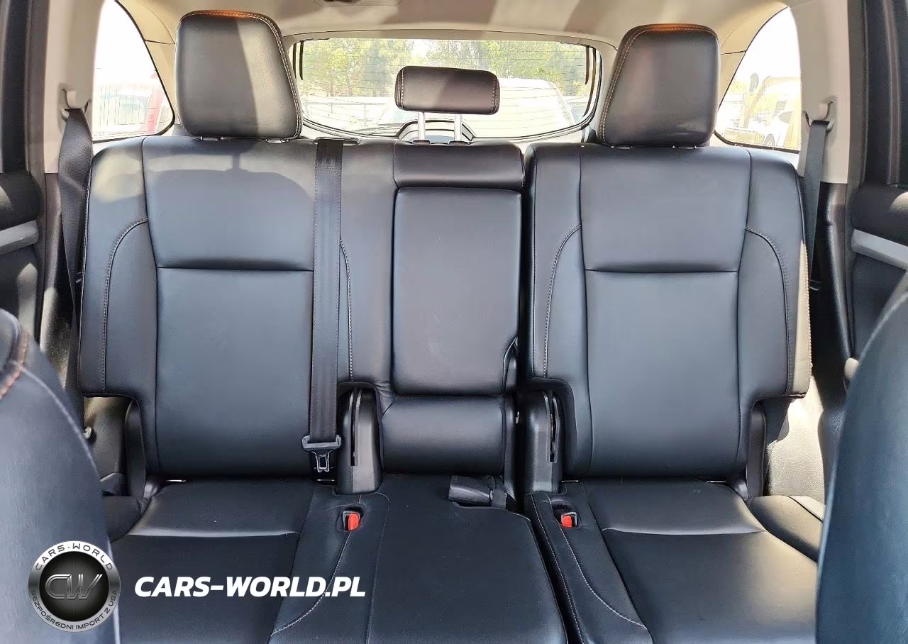 2018 Toyota Highlander Xle VIN:5TDKZRFH8JS275629 - 10