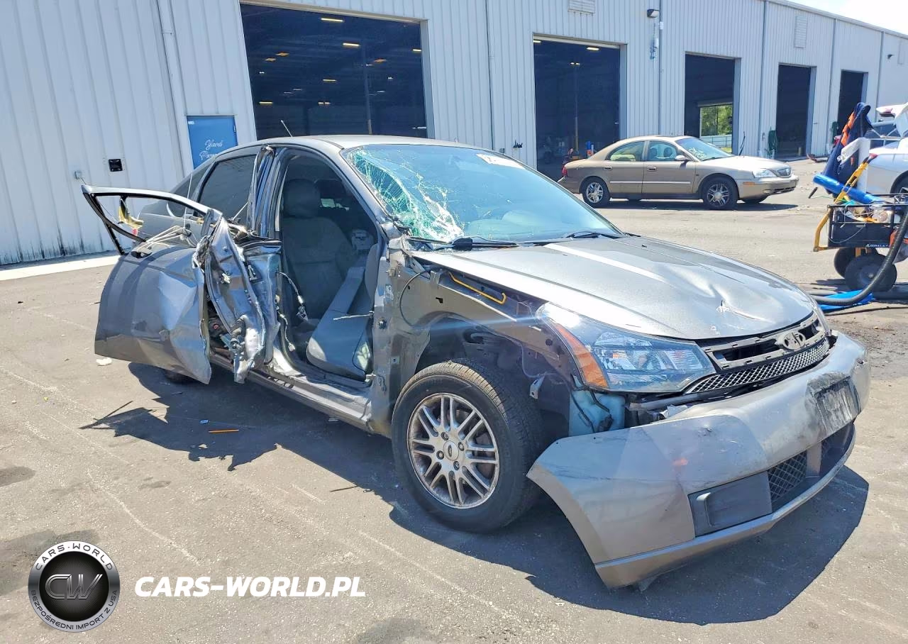 2009 Ford Focus Se VIN:1FAHP35NX9W129559 - 4