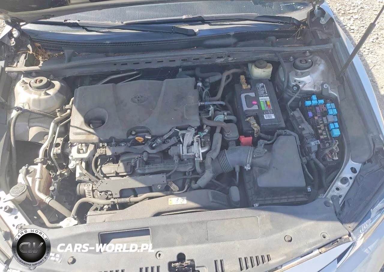 2018 Toyota Camry Le VIN:4T1B11HK1JU061140 - 11