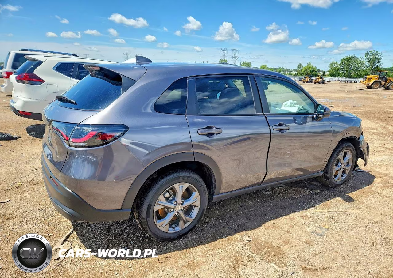 2026 Honda Hr-V Lx VIN:3CZRZ2H35TM720722 - 3