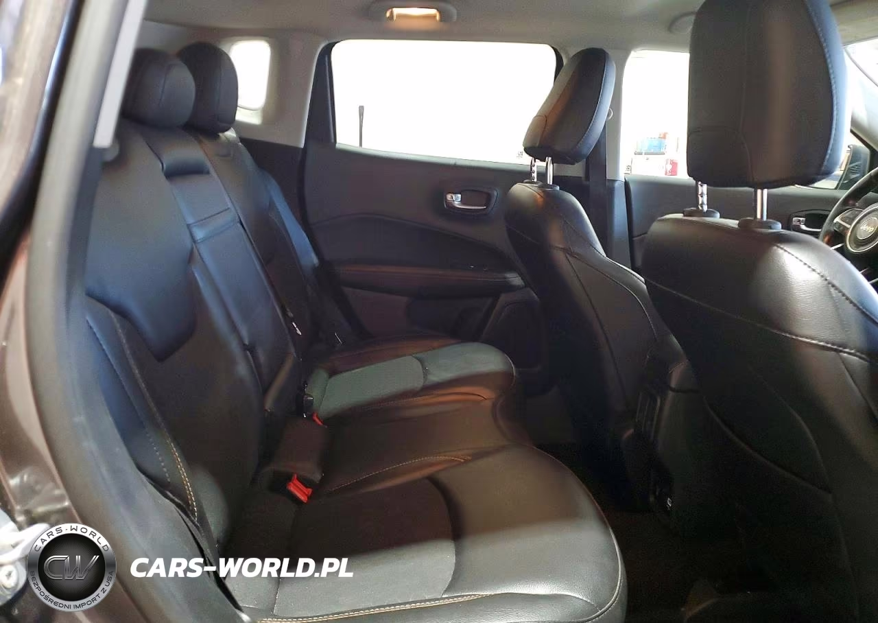 2019 Jeep Compass Latitude VIN:3C4NJDBBXKT672999 - 11